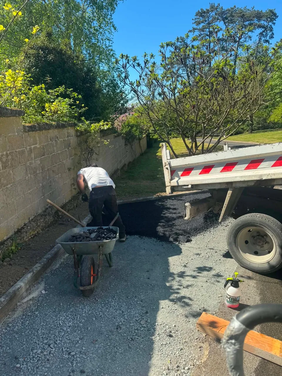 Application d’enrobé à chaud par 2BTP à Langeais (37)